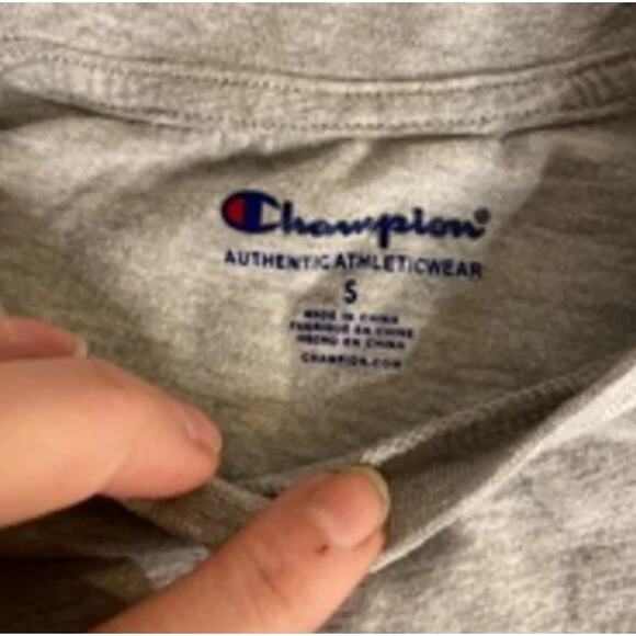 Champion Authentic Athleticwear Gray Pastel Logo Graphic T-Shirt Girls Small - Picture 4 of 5
